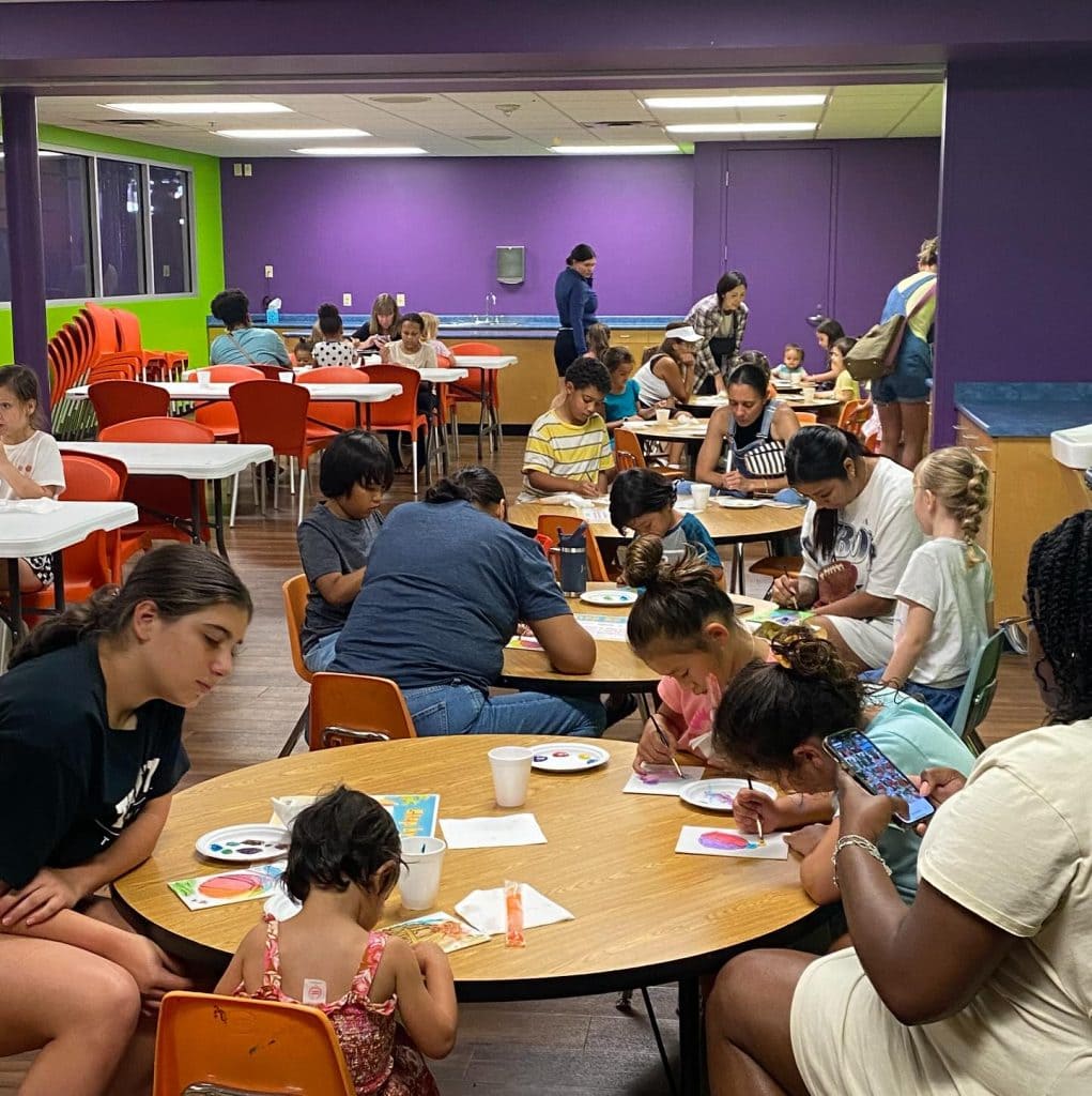 Hands-on art time! Little creators enjoying the vibrant Paint & Play workshop at the McKenna Children’s Museum. Credit: @mckennakids via Instagram