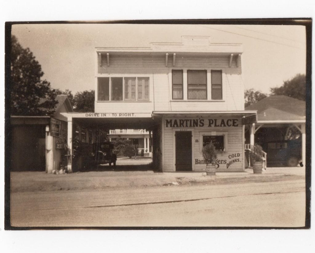 Dirty Martin’s Place has been a Texas institution for a century, as this historic photo shows. Credit: @dirtymartins via Instagram