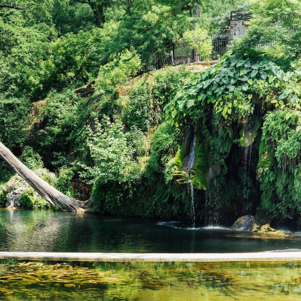 With its emerald pools and hanging greenery, Krause Springs looks more like a fantasy than a place in Texas. Credit: @krausessprings via Instagram