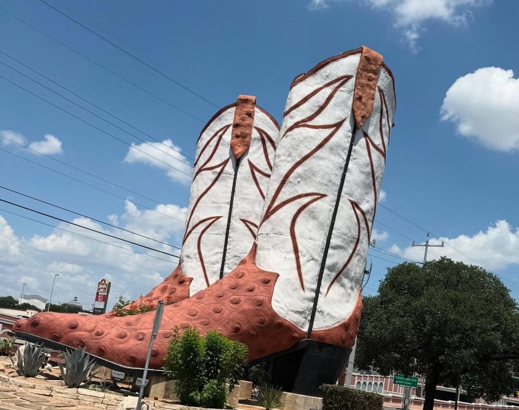 Standing tall: the World’s Largest Cowboy Boots in San Antonio. Credit: @windycitycoffeeclub via Instagram