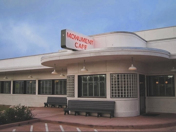 If Stars Hollow were in Texas, Monument Cafe would be Luke’s—warm lights, hometown energy, and plenty of good conversation. Credit: @thesummitsgtx via Instagram