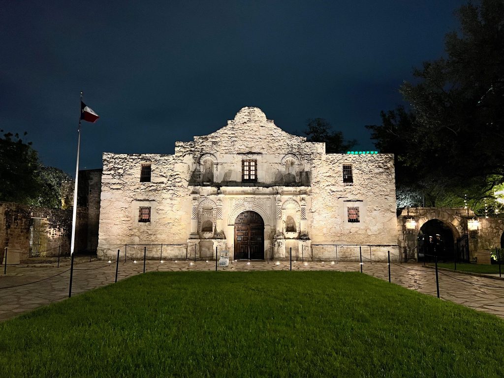 The Alamo may be small in size, but its legend looms large in Texas history. Credit: u/jc717 via r/pics