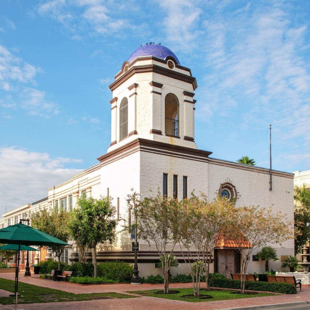 Market Square in downtown Brownsville buzzes with local flavor, shopping, and community spirit. Credit: @visitbrownsvilletx