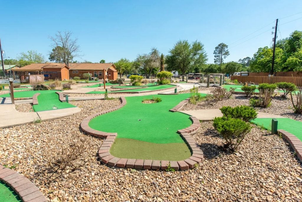 Mini golf at Jellystone adds playful competition to the park’s long list of activities. Credit: Jellystone Park™ Waller 