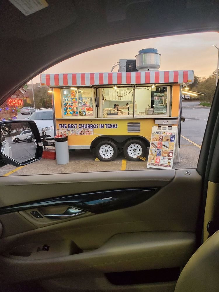 Another Churro Star truck lets you park beside it and enjoy fresh churros on the spot. Credit: Hungry P.