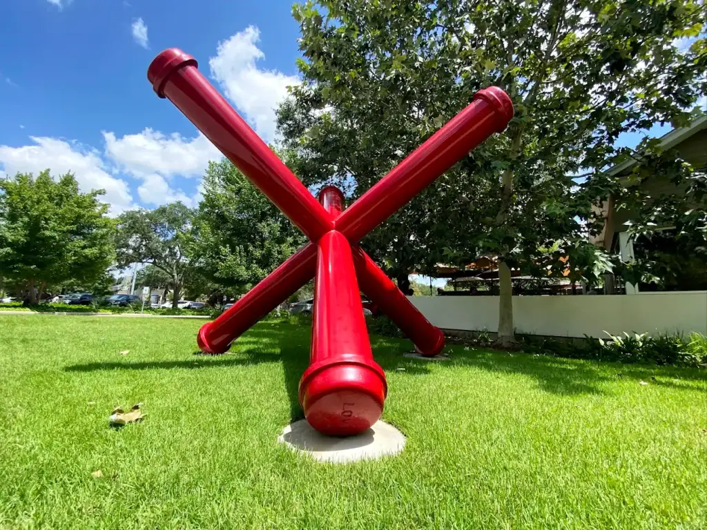 Jim Love’s exuberant red sculpture “Jack” (1971) adds bold energy to the Menil’s outdoor art scene. Credit: Jain Waldrip