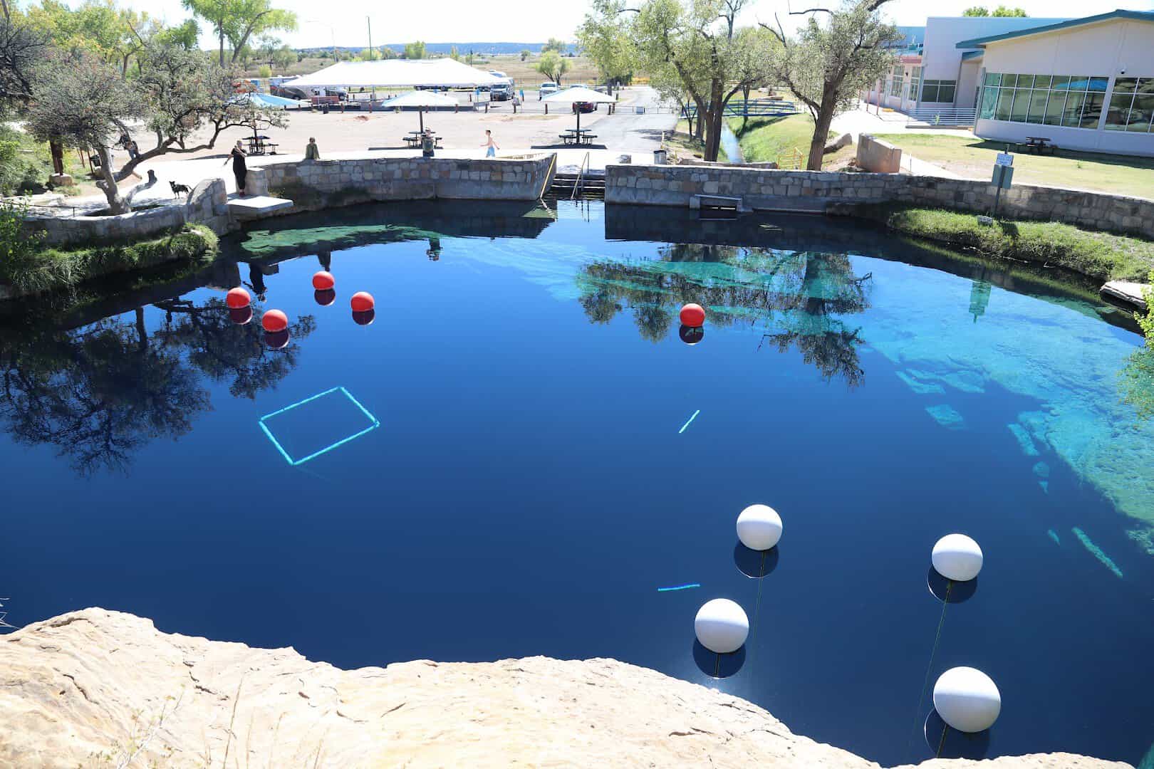 The round blue artesian spring Blue Hole in Santa Rosa, New Mexico