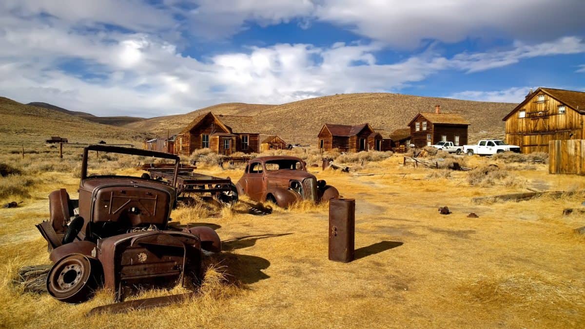 12 Eerie Abandoned Places Across America