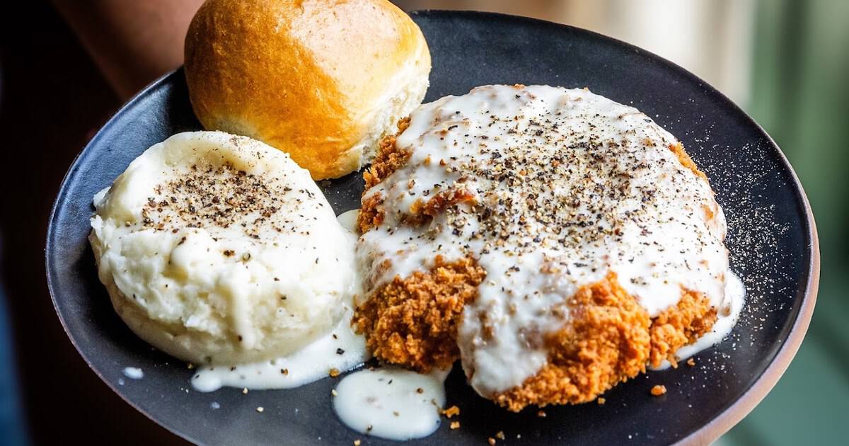 This Amish-Style Texas Cafe on a Working Farm Is Worth Driving Hours To Reach