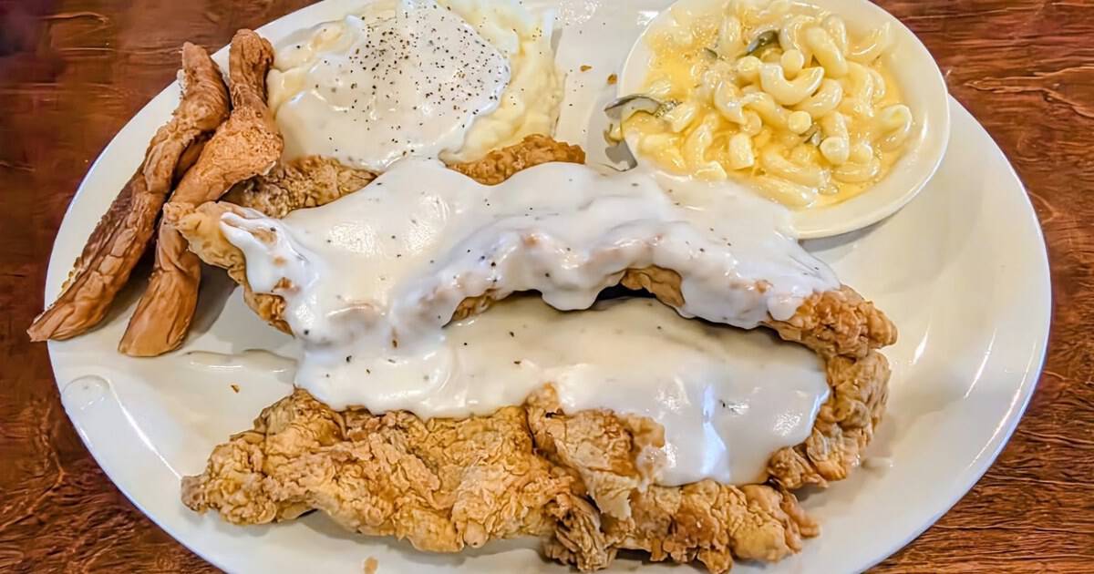 This Rustic Texas Cafe Is Serving Chicken Fried Steak Under a Ceiling of Deer Racks
