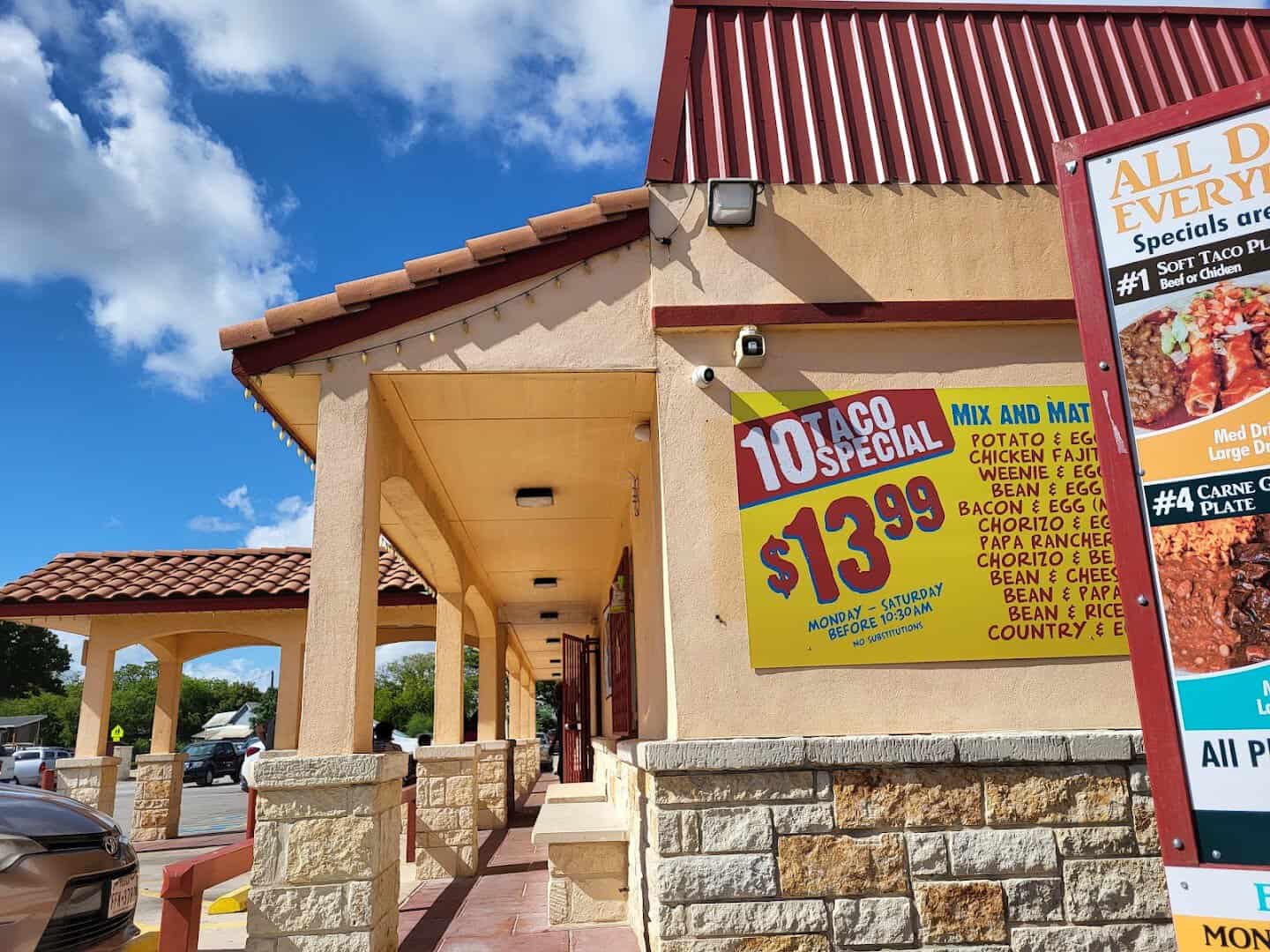 Exterior of Eddie's Taco House in San Antonio, Texas