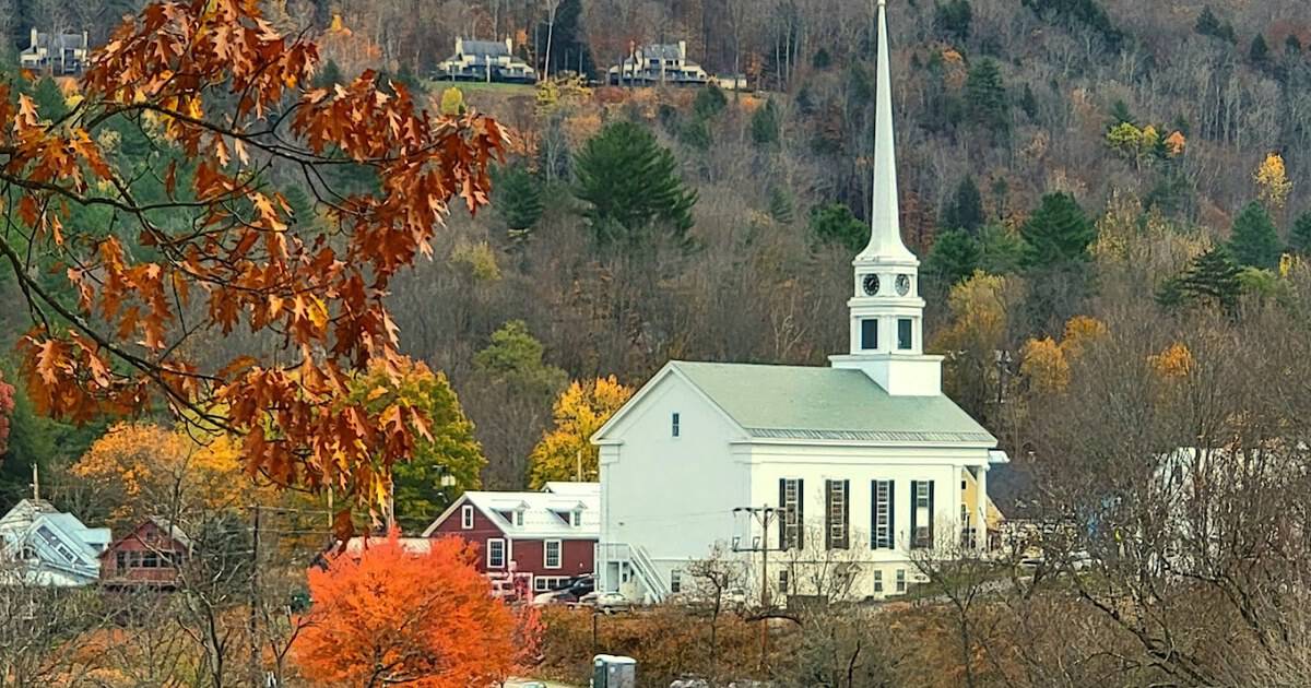 10 Girls Trip Ideas for Fall in America