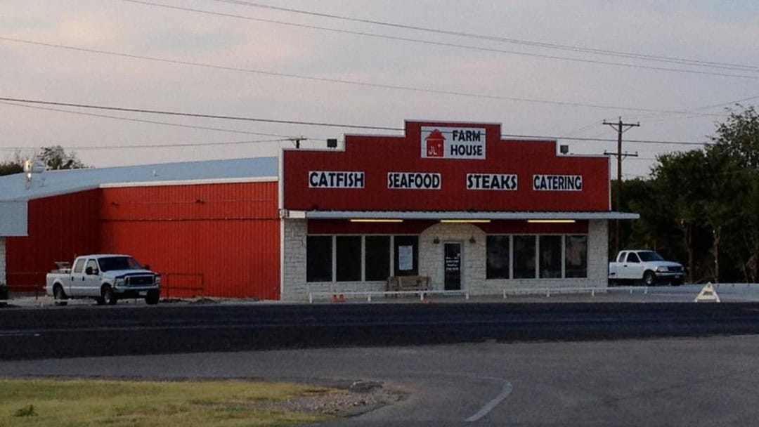 Exterior of the Farm House restaurant building in Mexia, Texas