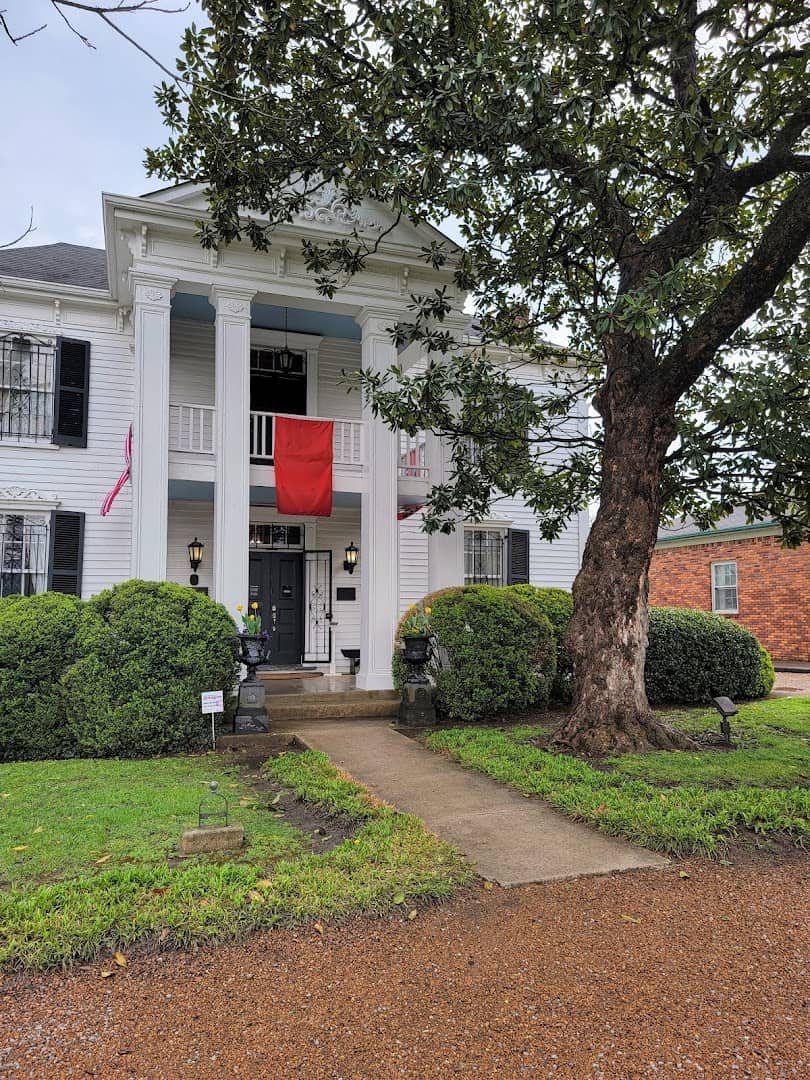 Historic white-columned home in Franklin, Tennessee