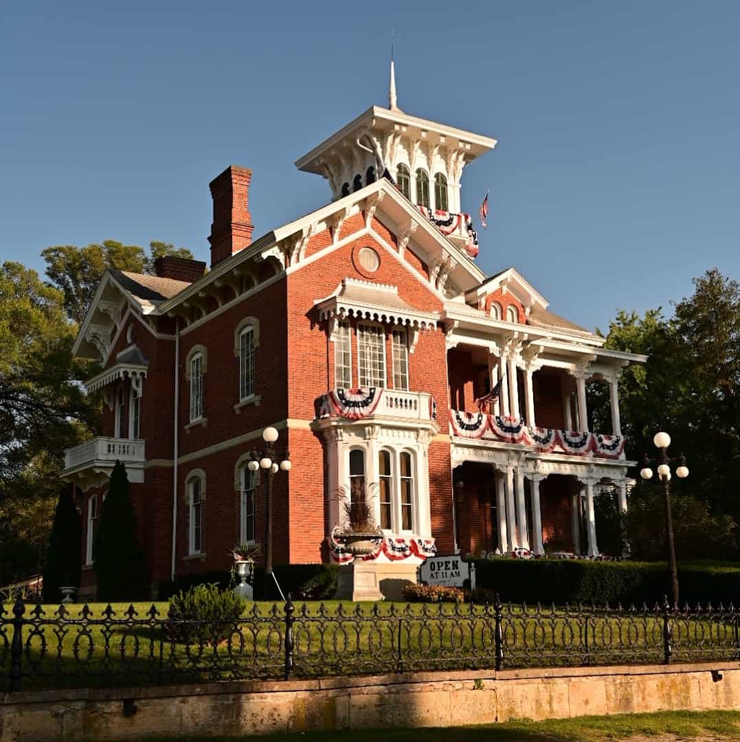 A historic Victorian building in Galena, Illinois