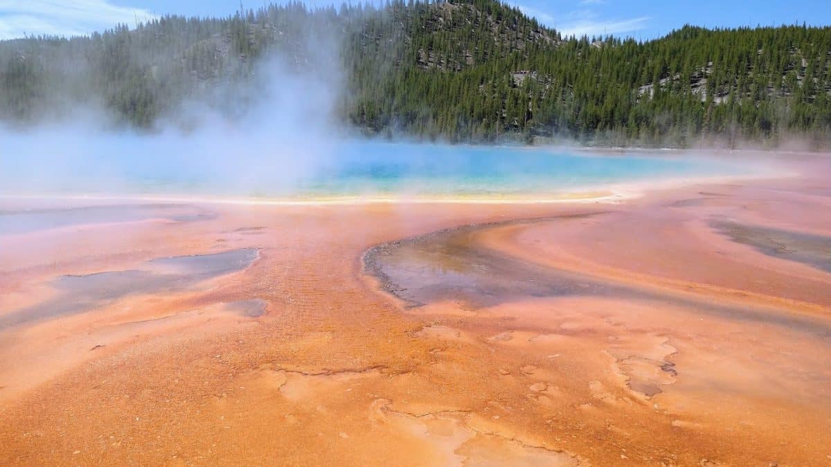 12 Strange Natural Phenomena You Can See in America