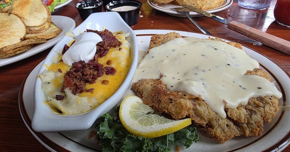 These Delectable Texas Small Towns Are Every Food Lover’s Dream Road Trip