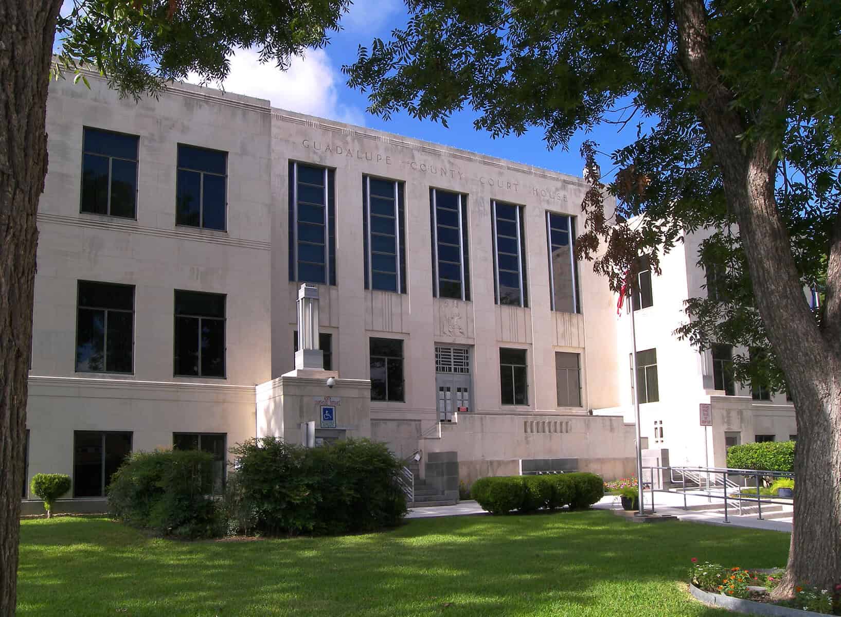Art Deco Guadalupe County Courthouse in Seguin, Texas