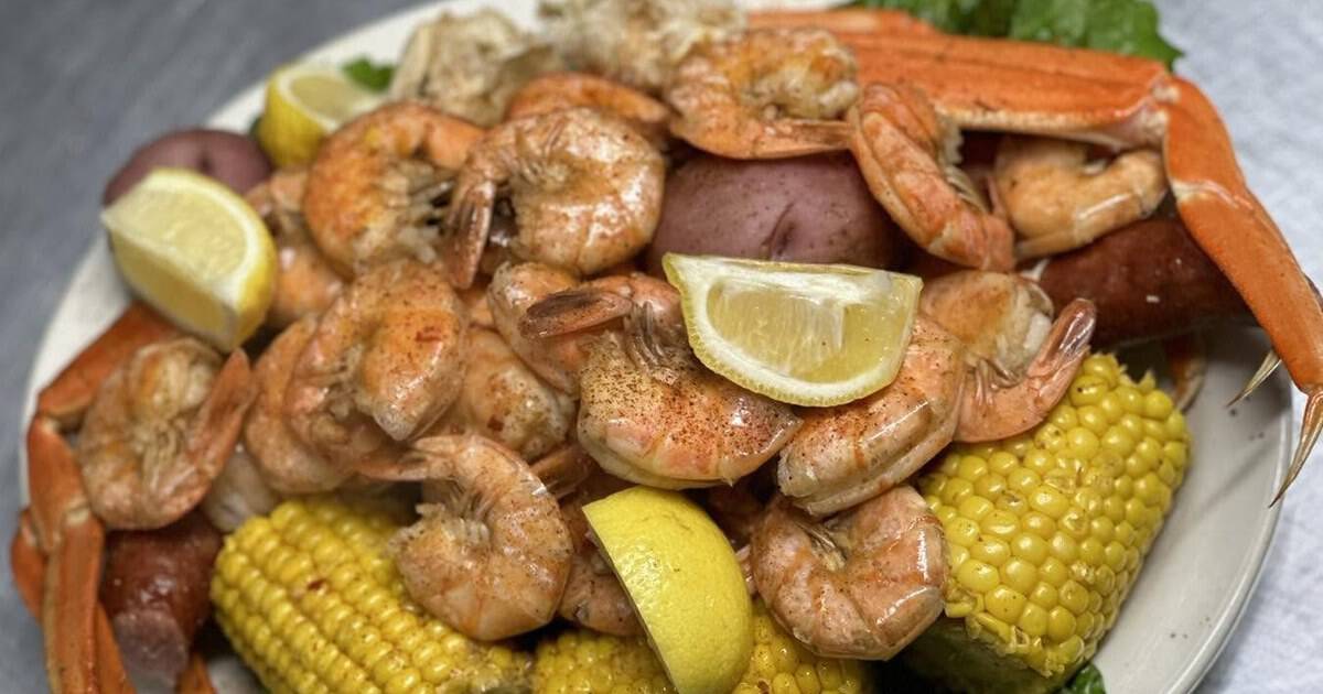 This Waterfront Texas Seafood Spot Serves Gulf Shrimp So Sweet the Sunset Comes Free