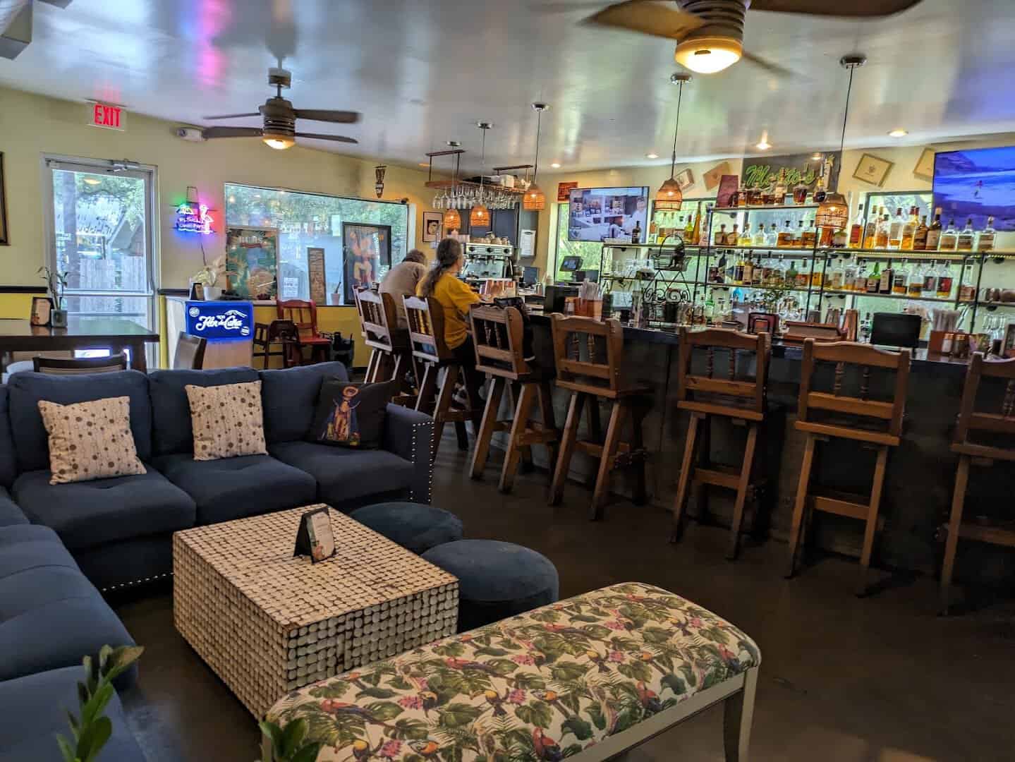 Dining room and lounge at Habana in Austin