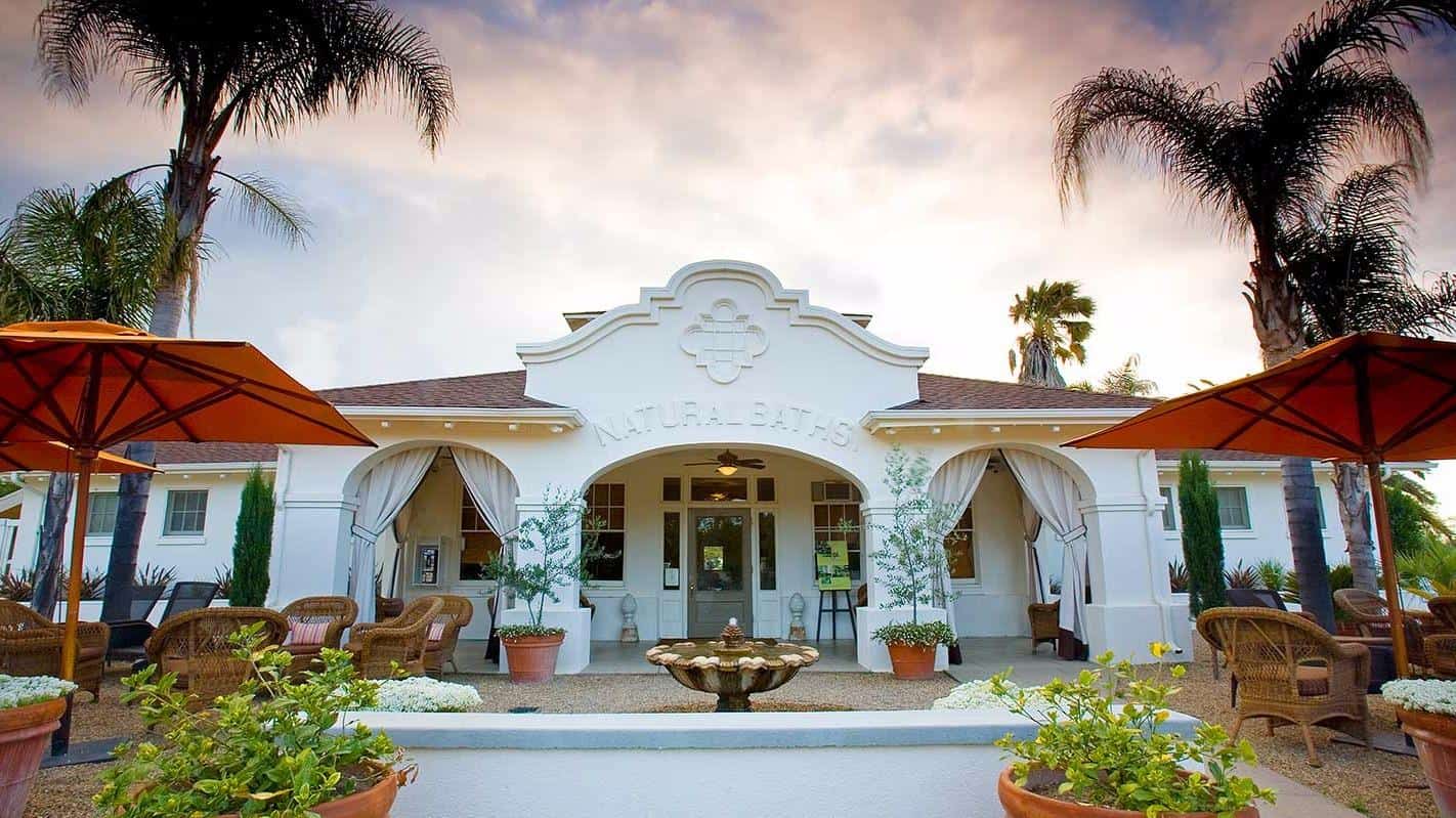 Fountain courtyard at Indian Springs resort and spa in Calistoga, California