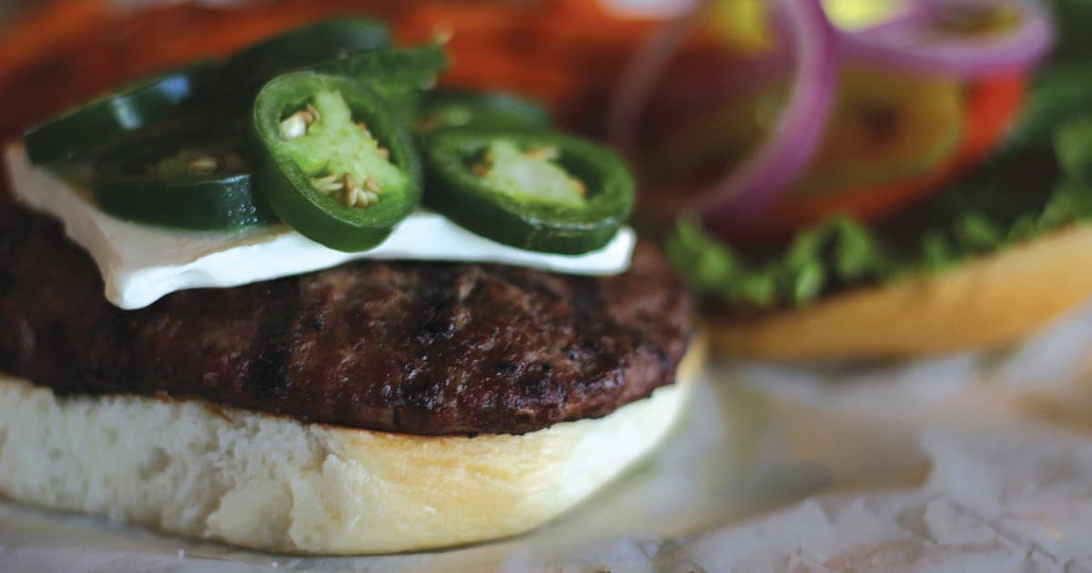 This Hole-in-the-Wall Texas Burger Joint Hides One of the State’s 50 Best Cheeseburgers