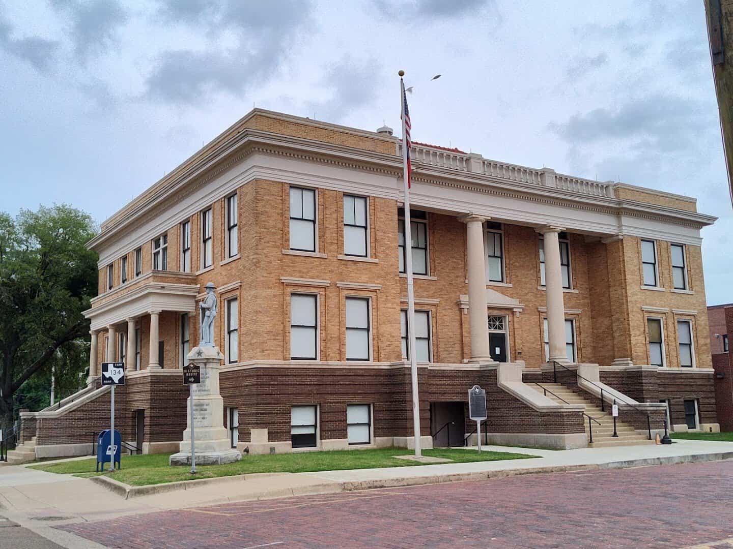 Historic county courthouse building in downtown Jefferson, Texas
