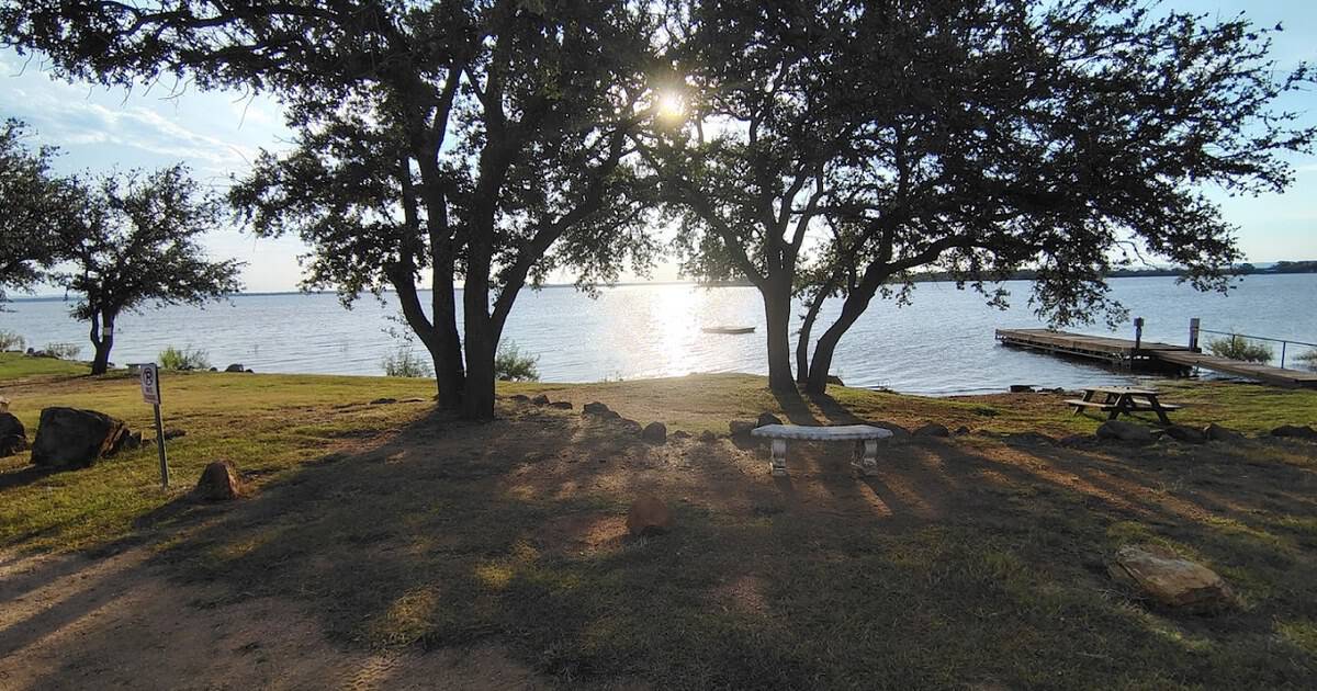 This Tiny Texas Hideaway Sits So Close to the Water It Feels Like Its Own Private Island