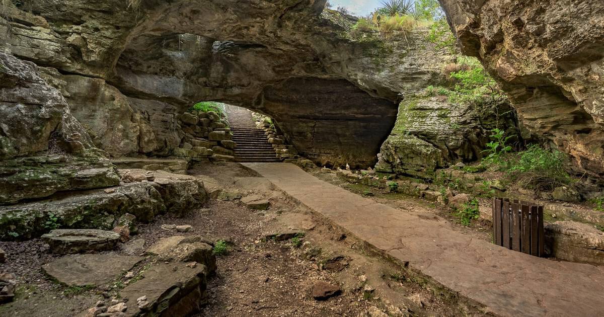 This Secret Texas Cavern Is an Ancient Riverbed That Once Hid a Prohibition Ballroom