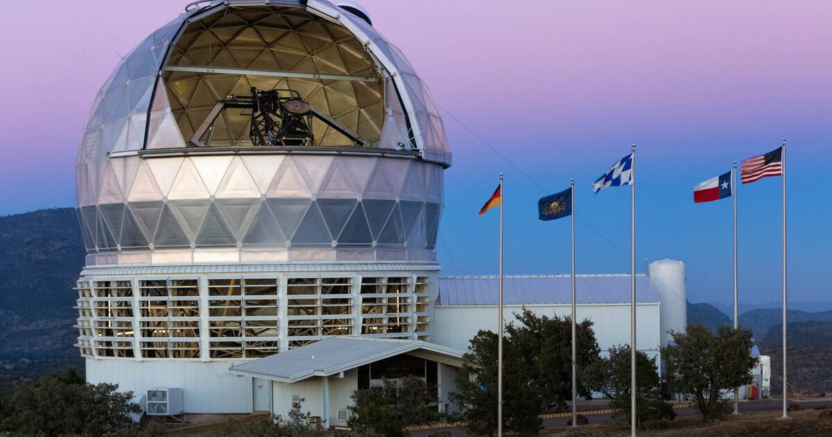 This Remote Texas Observatory Lets You See Saturn’s Rings and Distant Galaxies With Your Own Eyes