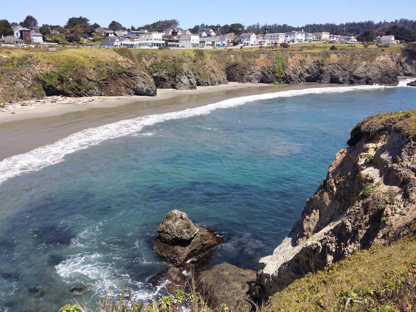 The village of Mendocino on the bluffs above the Pacific, Mendocino, California
