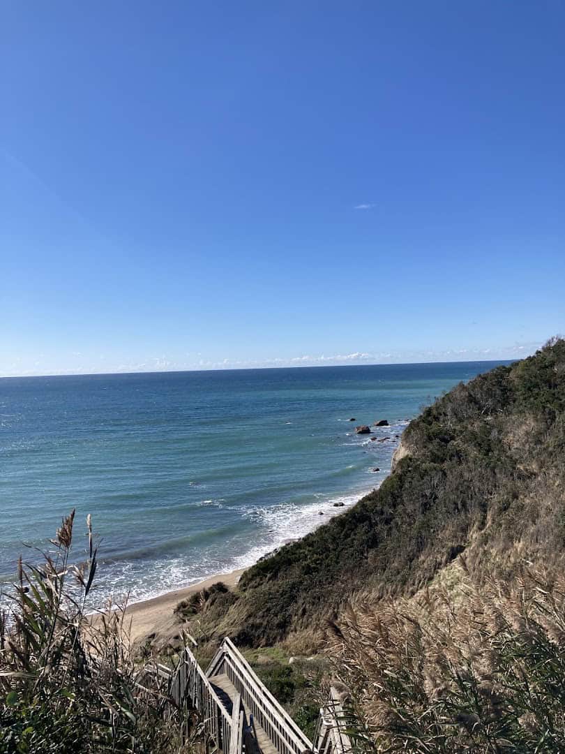 The clay cliffs of the Mohegan Bluffs dropping to the ocean on Block Island, Rhode Island