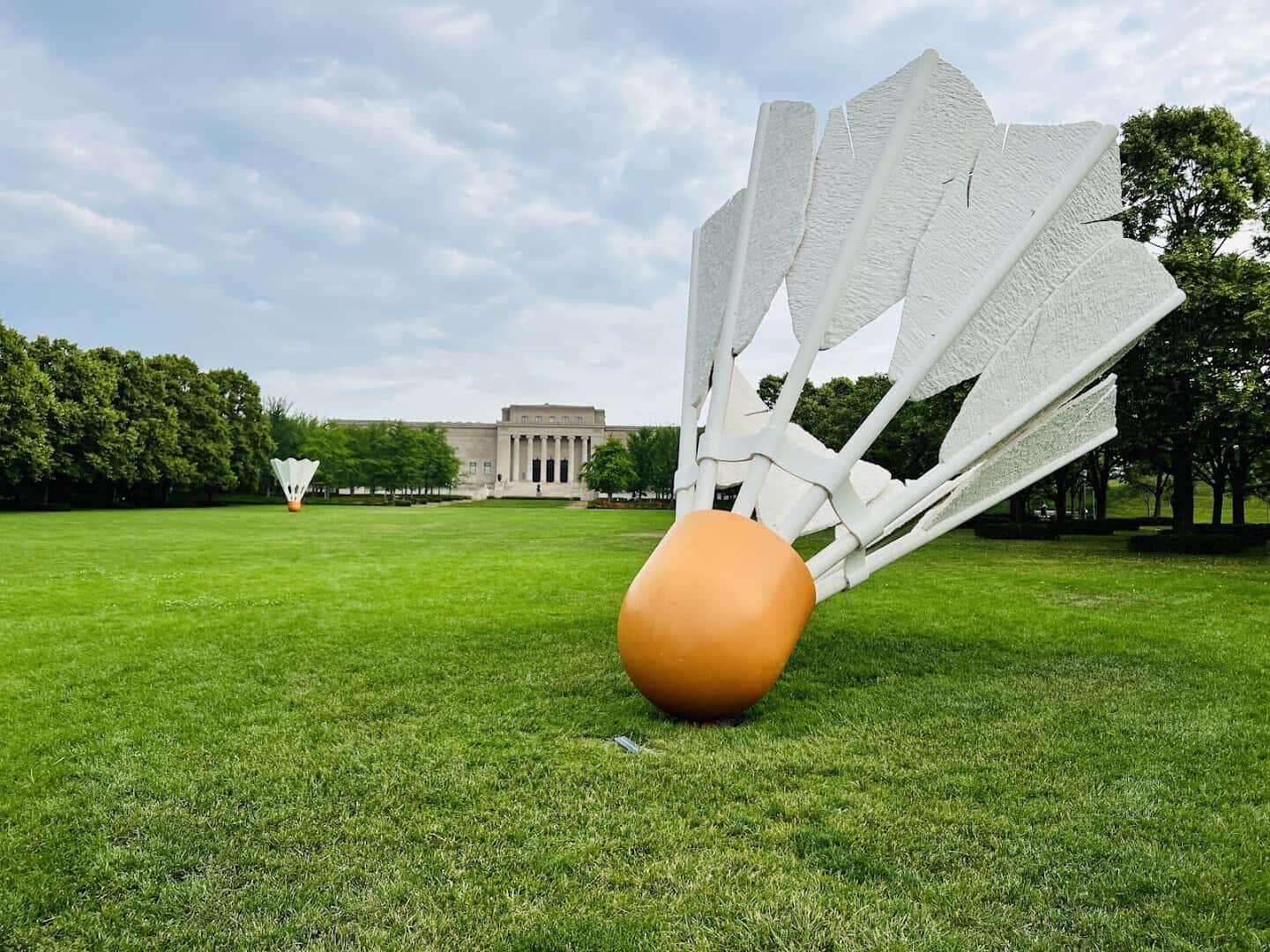 Giant shuttlecock sculpture on the lawn of the Nelson-Atkins Museum of Art in Kansas City