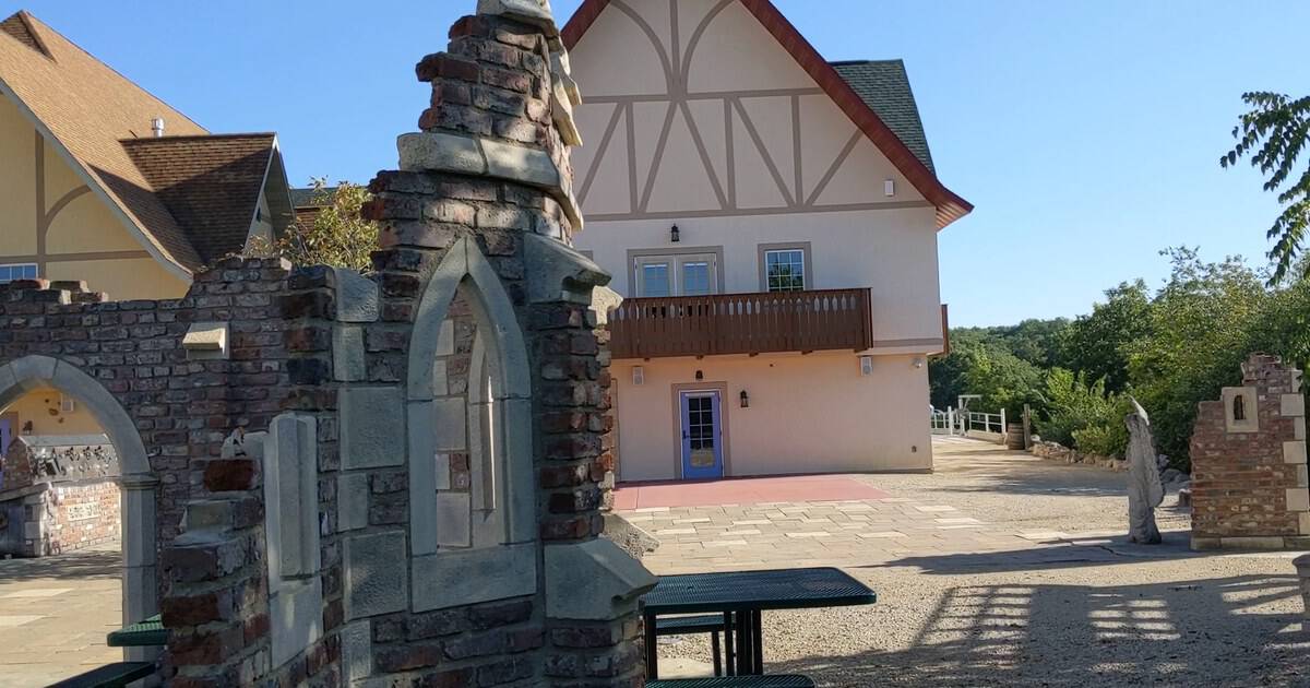 11 Small Towns in the Midwest That Surprise Everyone