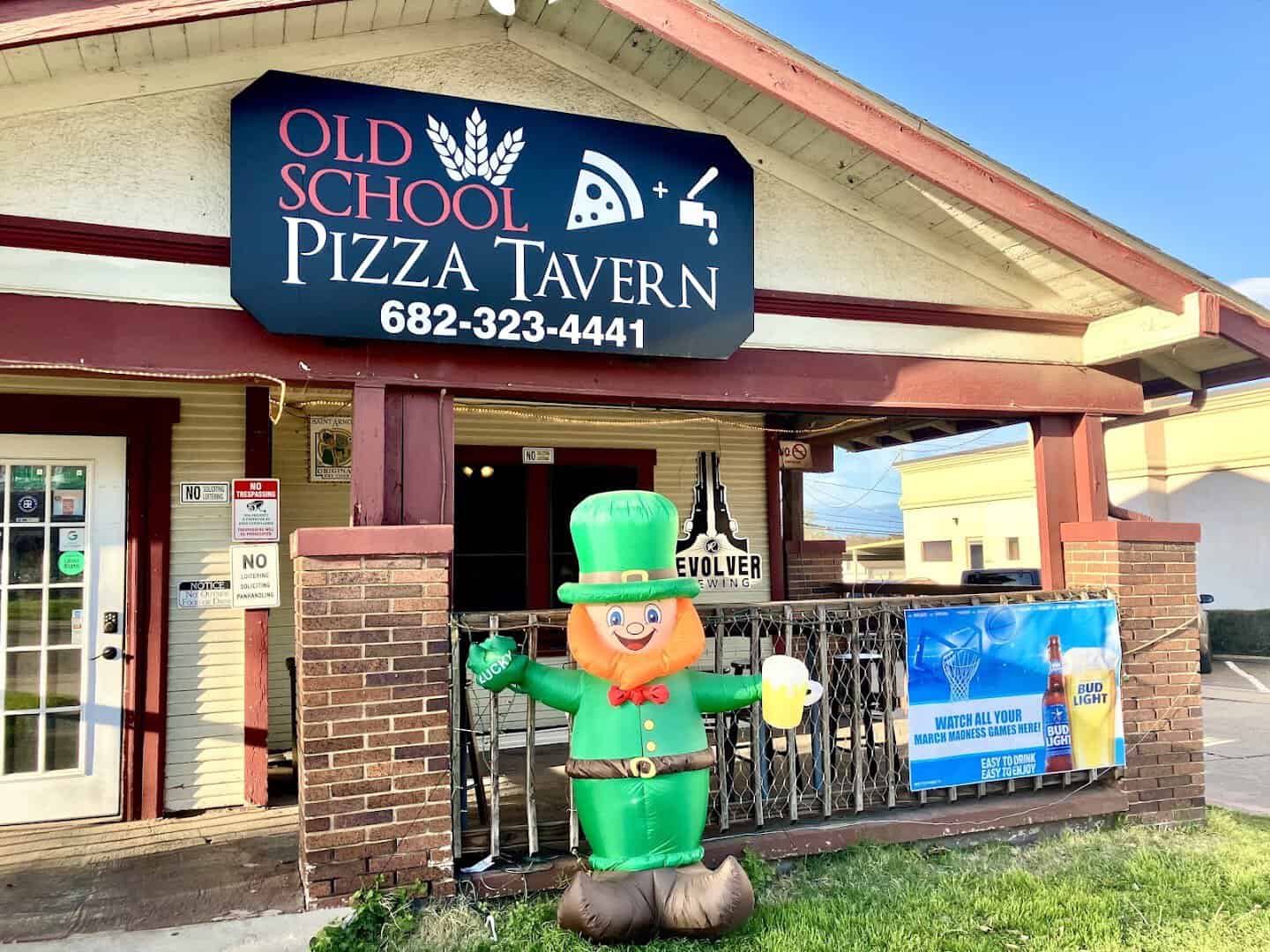 The Old School Pizza Tavern sign in Arlington, Texas