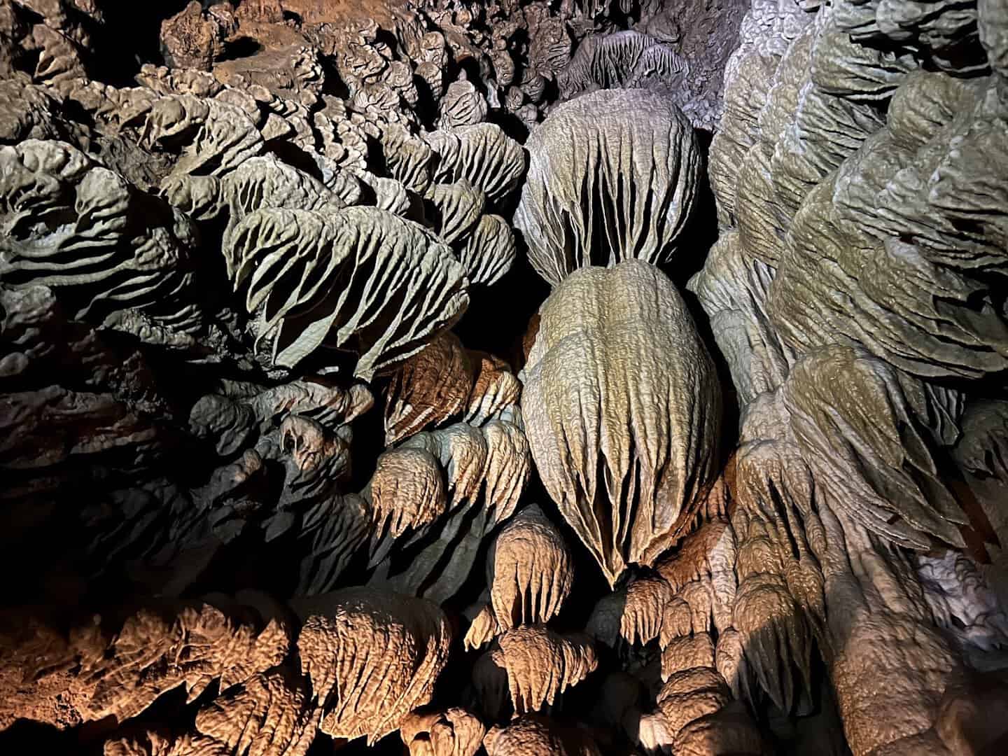 Marble cave formations inside Oregon Caves, Oregon