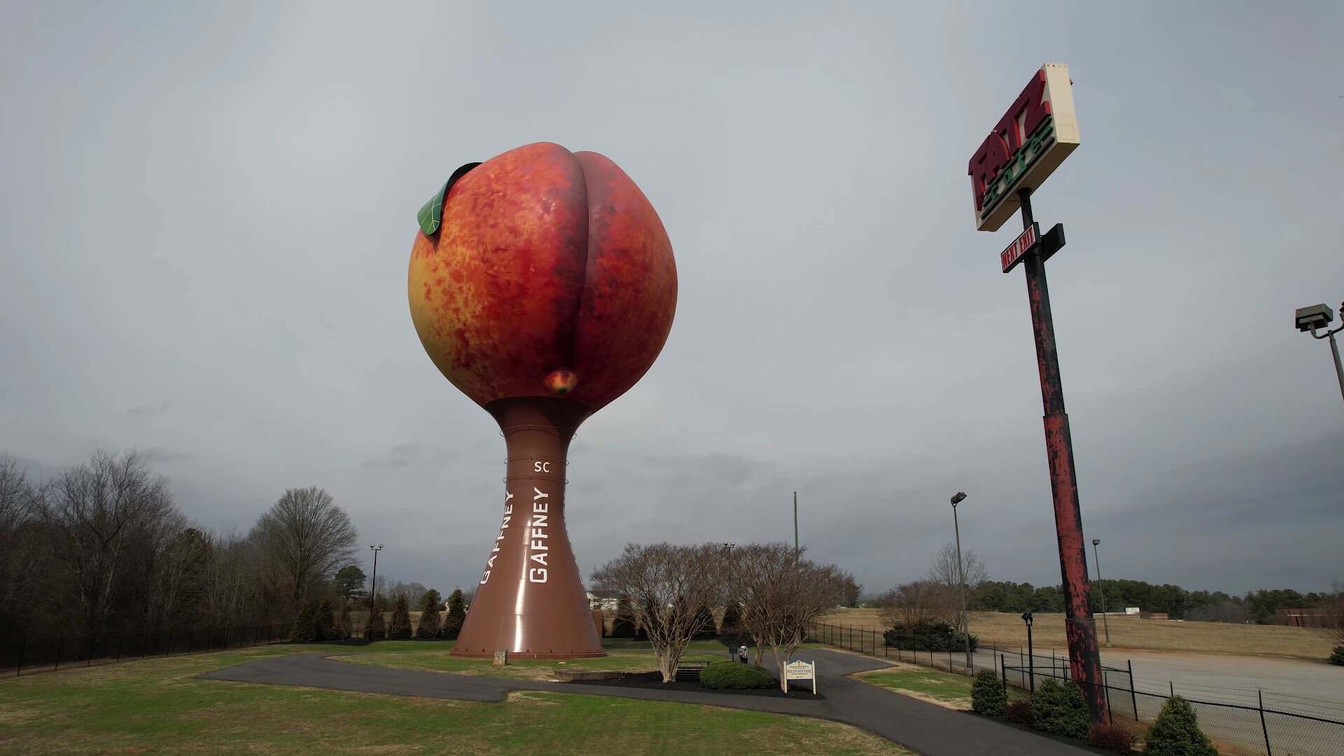 The Peachoid peach water tower in Gaffney, South Carolina