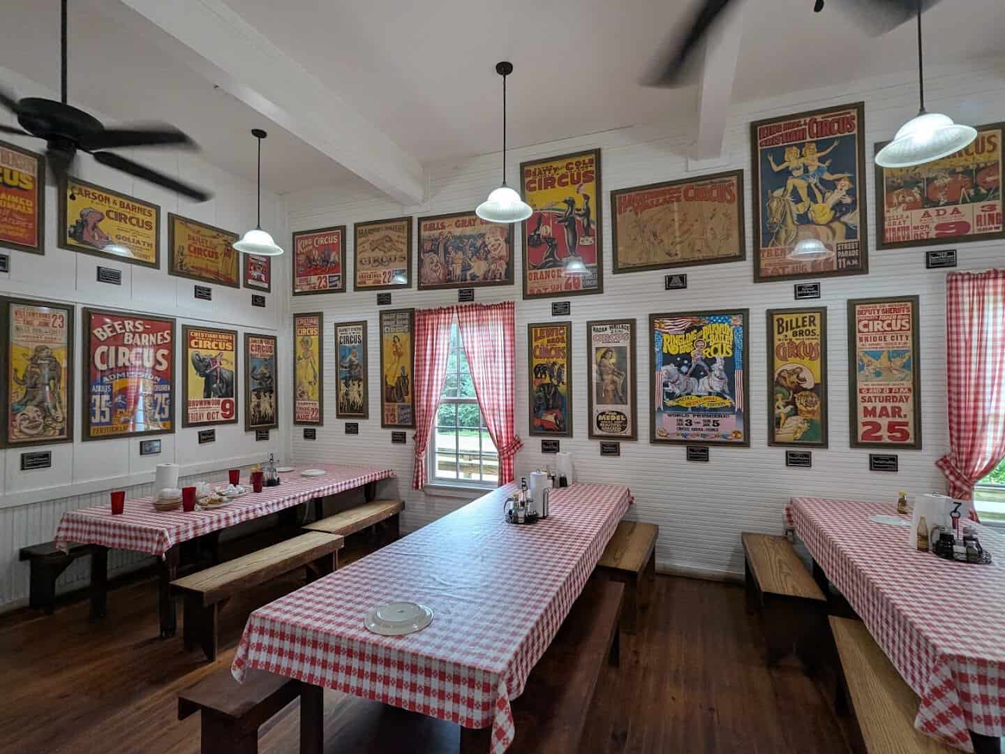 Long communal dining tables at Pickett House Restaurant in Woodville, Texas
