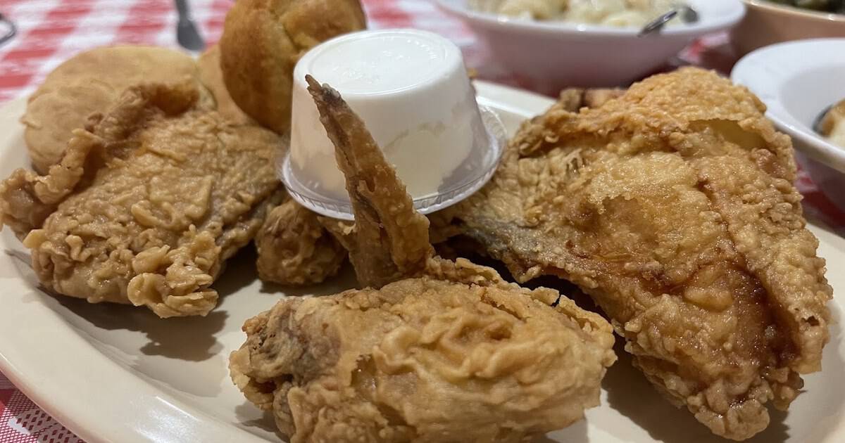 This Beloved East Texas Restaurant Serves All-You-Can-Eat Fried Chicken Family-Style in a 1909 Schoolhouse