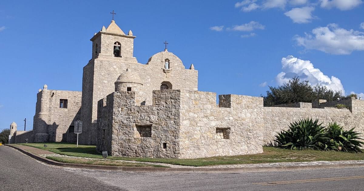 These Storied Texas Landmarks Make an Unforgettable Haunted Road Trip