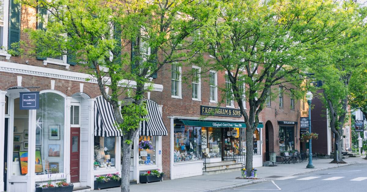 10 of the Prettiest Main Streets in Small-Town America