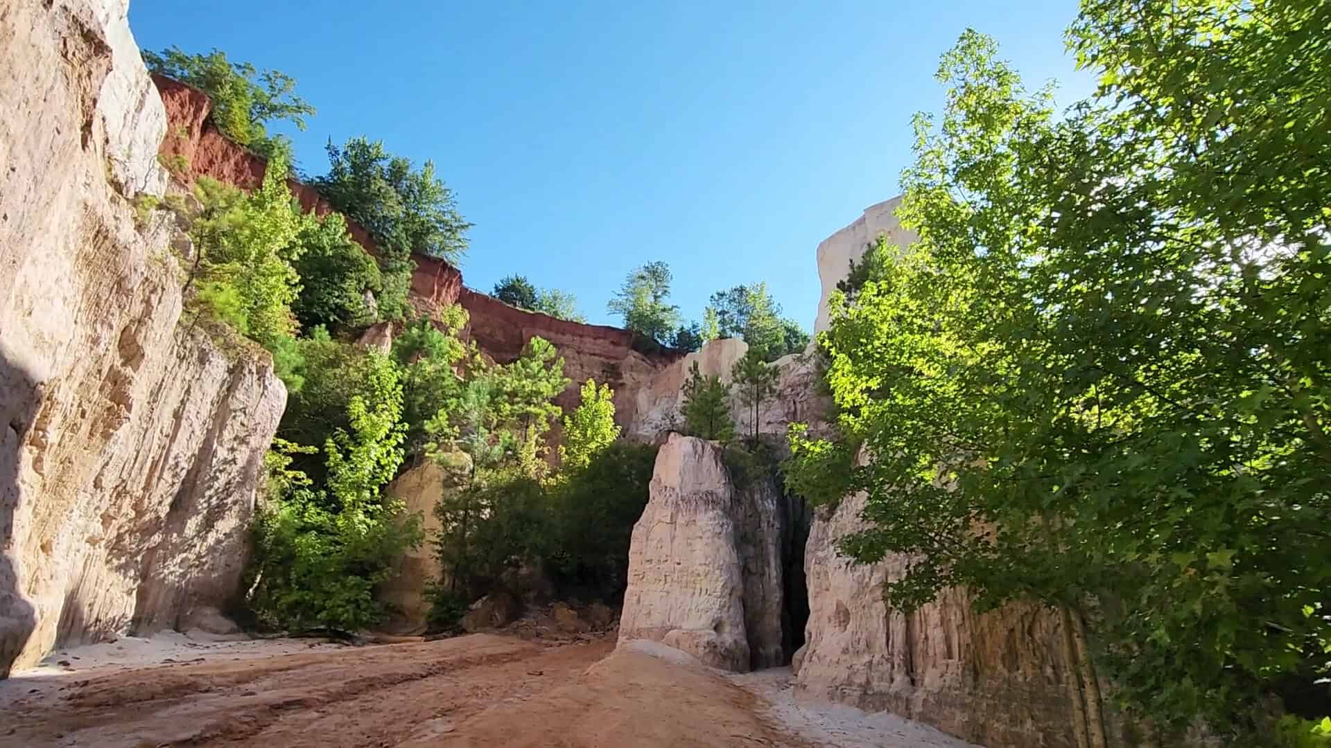 The white and orange canyon walls of Providence Canyon State Park, Georgia