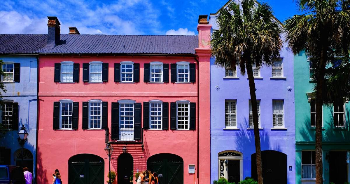 12 Cheap Girls Trip Destinations in America
