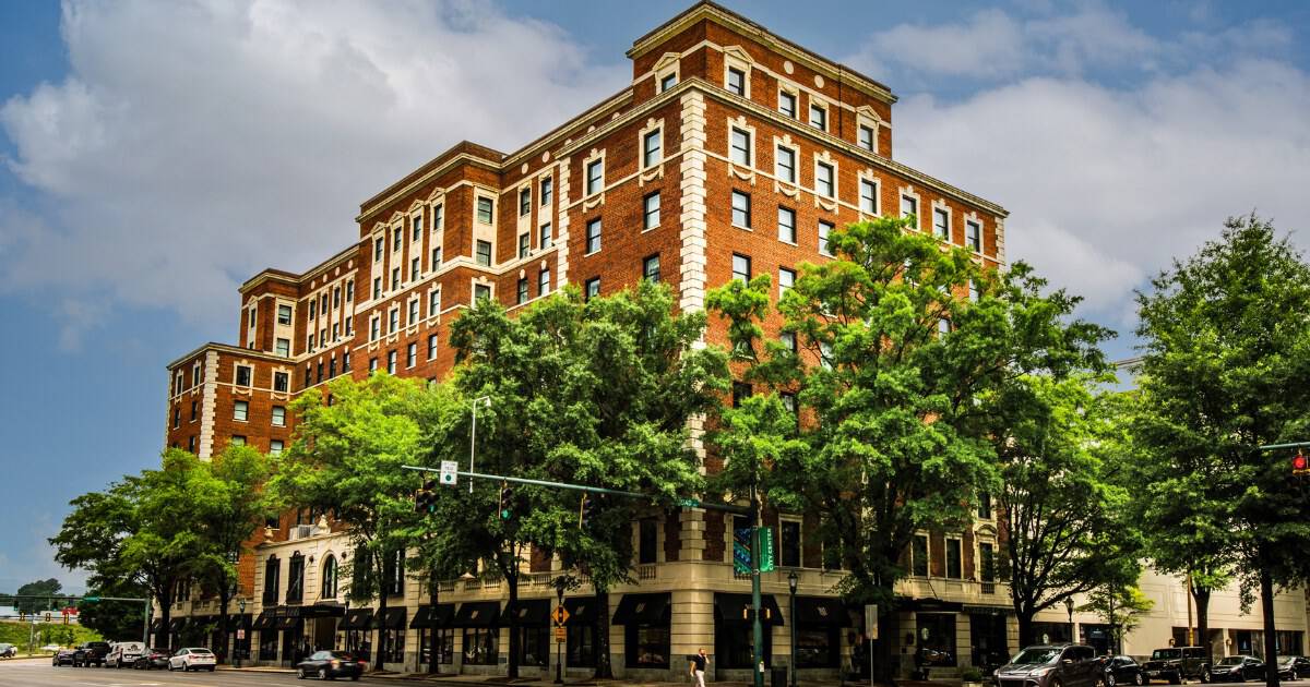 12 Spooky Historic Hotels in the USA You Can Actually Stay In