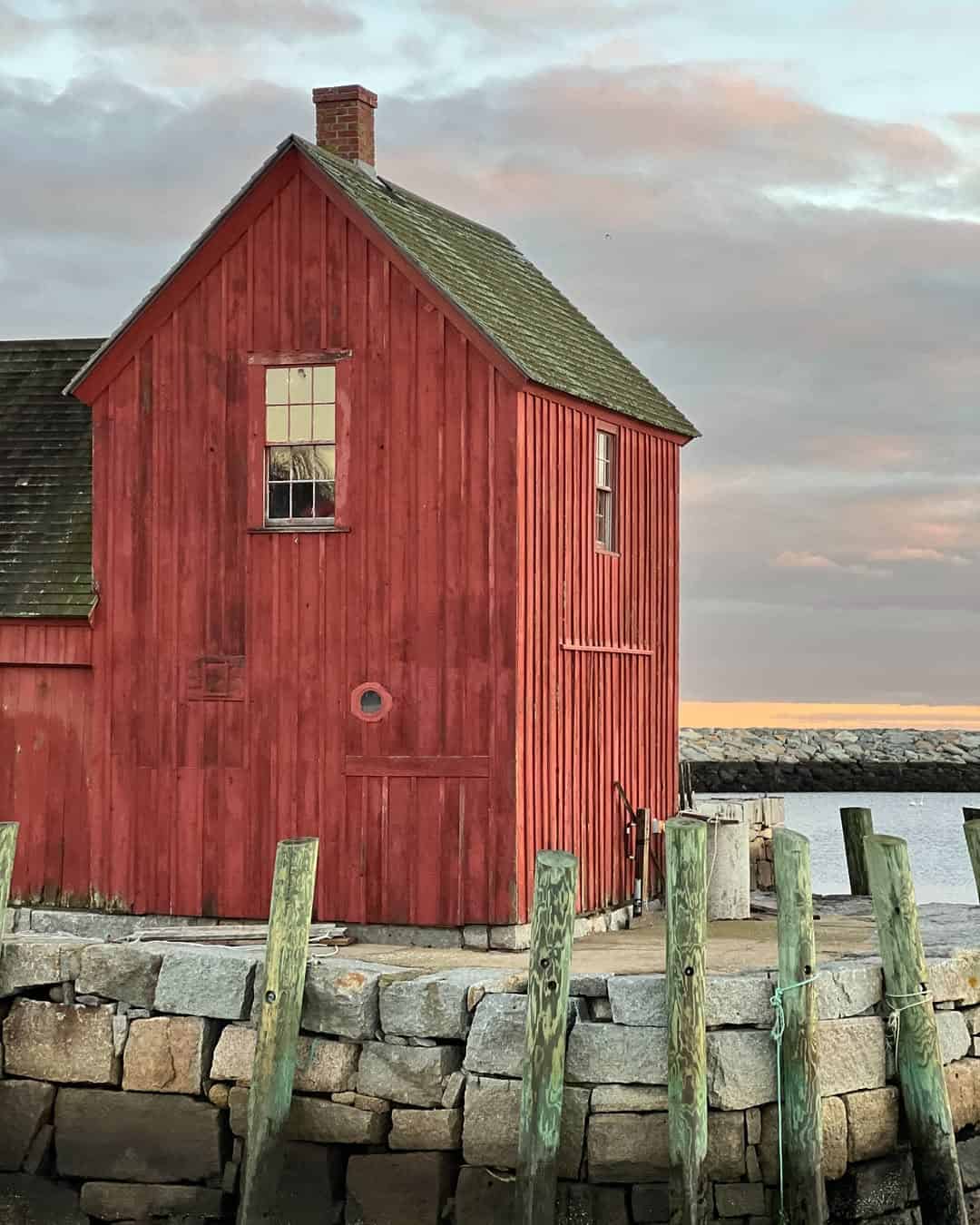 Motif Number 1 red fishing shack on the harbor in Rockport, Massachusetts