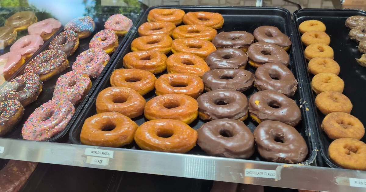 This Century Old Texas Bakery Sells a Glazed Donut the Size of a Dinner Plate