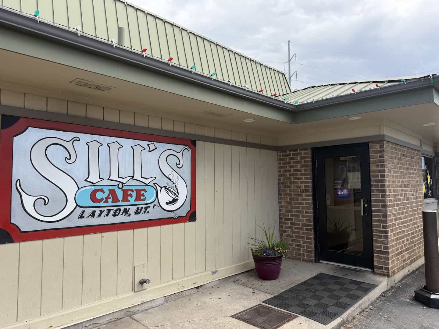 Sill's Cafe sign in Layton, Utah