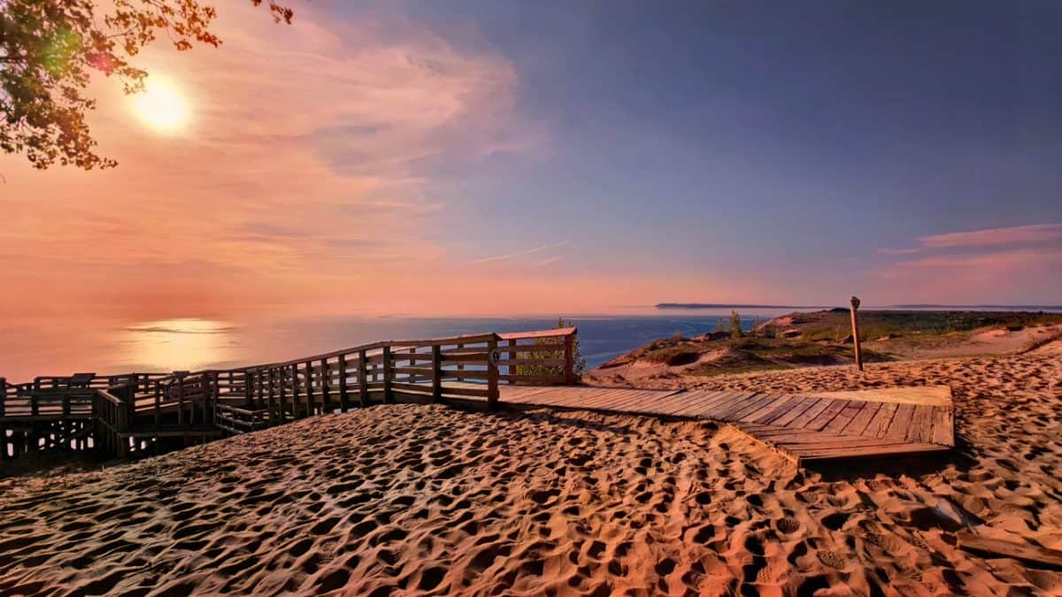 10 Road Trips Along the Great Lakes