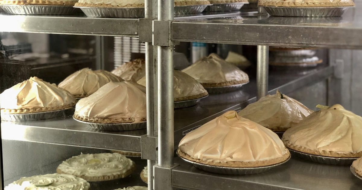 These Small-Town Texas Diners Serve Comfort Food Just Like Grandma’s Kitchen