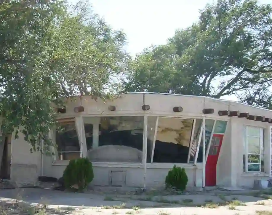 A vintage streamline-era roadside building in Vega, Texas